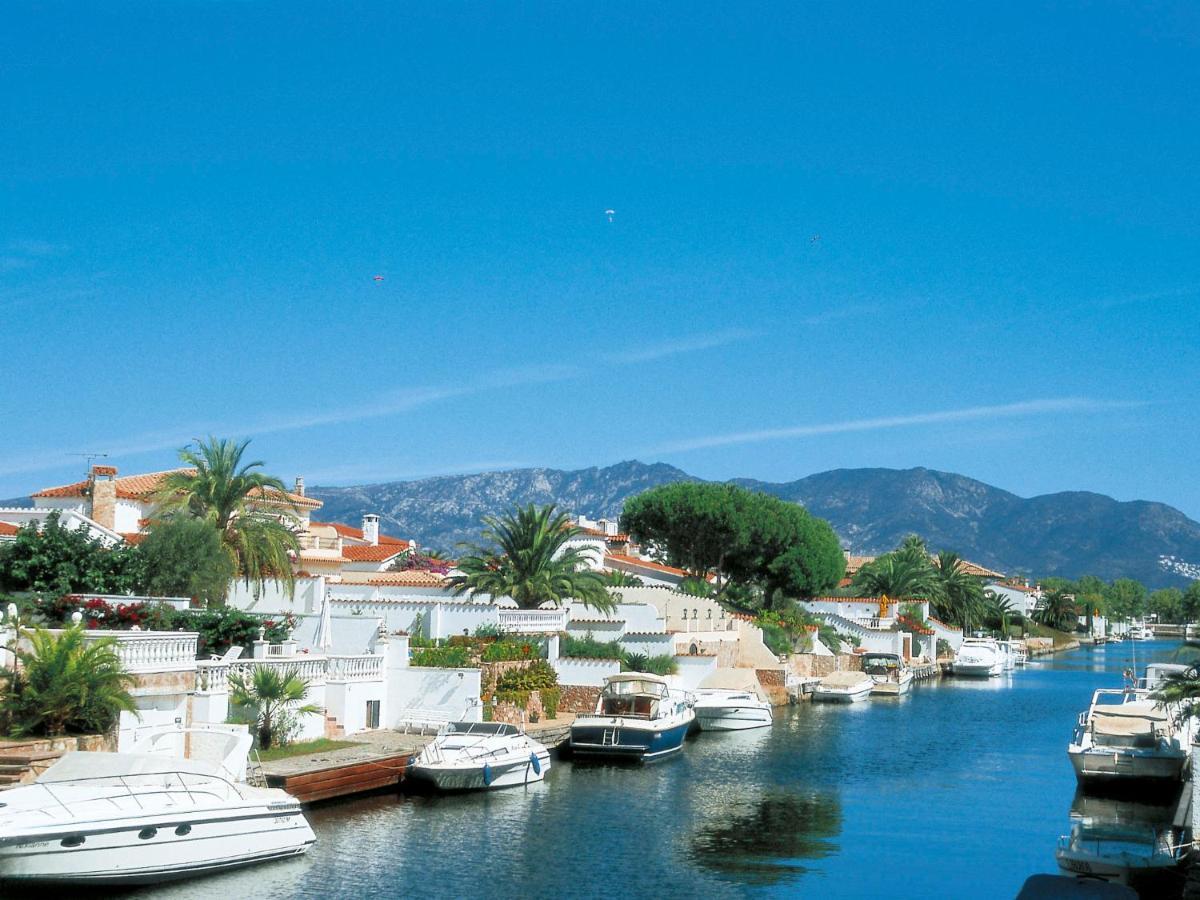Holiday Home Requesens Canal Empuriabrava Luaran gambar