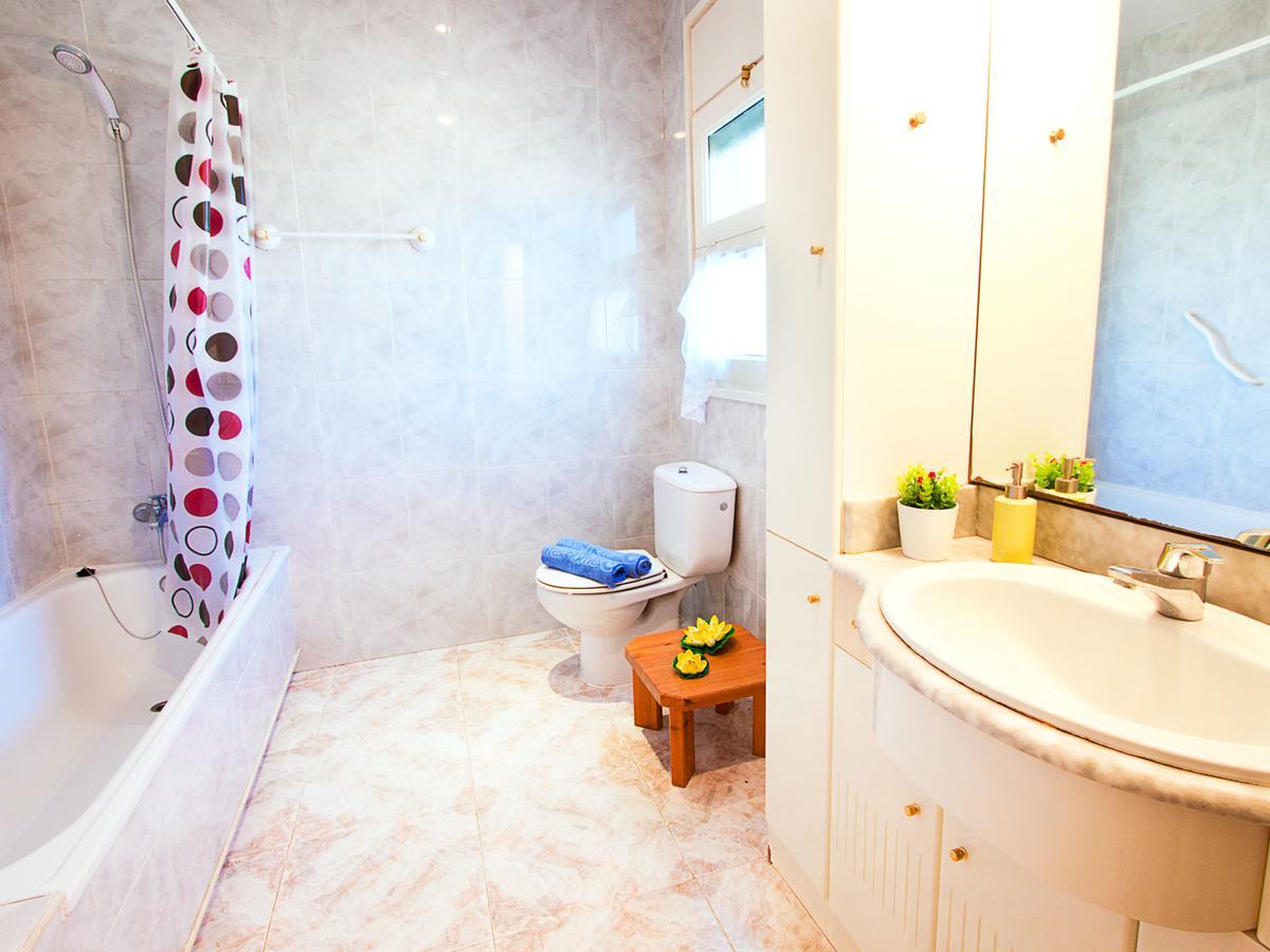 Holiday Home Requesens Canal Empuriabrava Luaran gambar