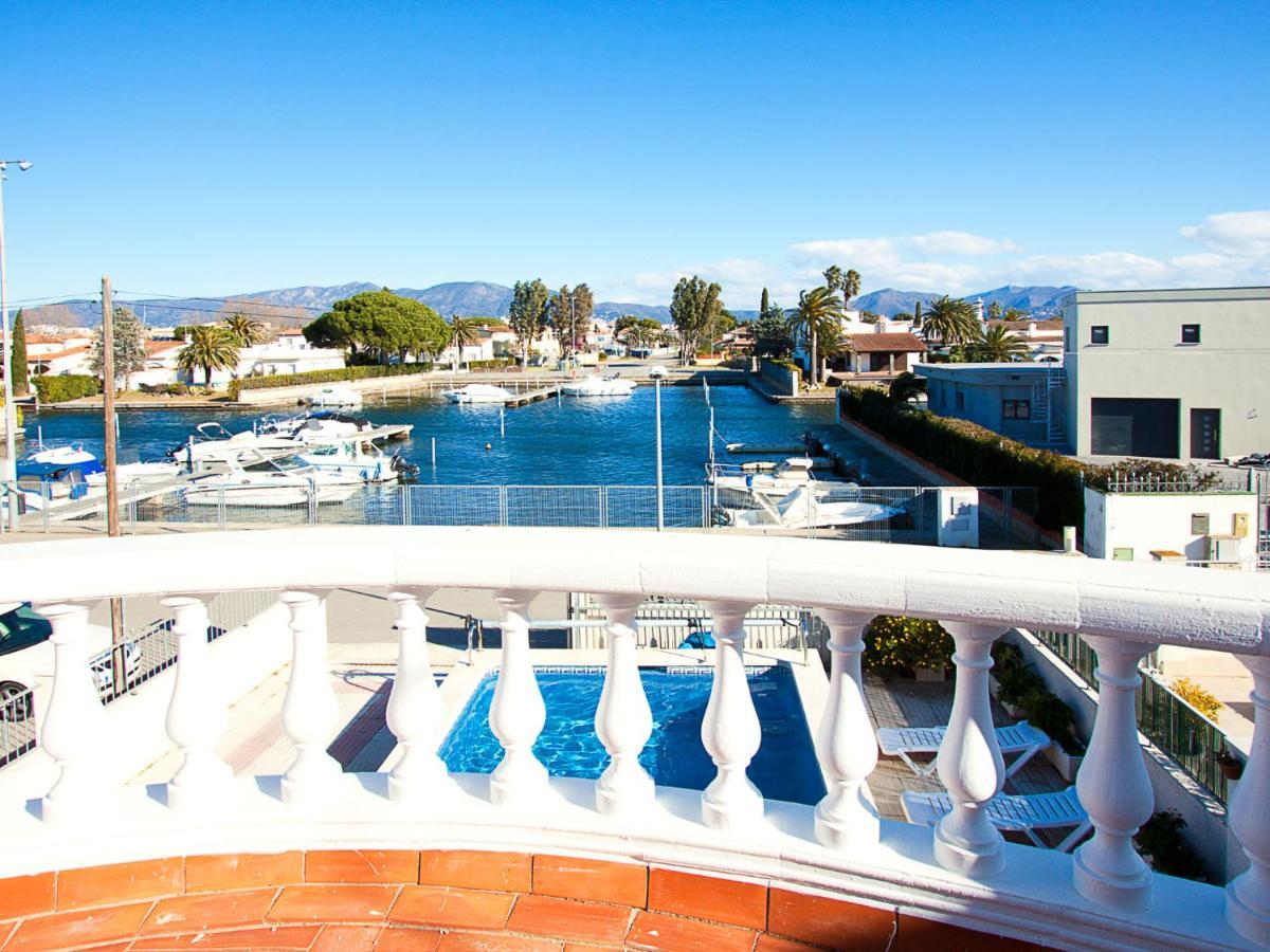 Holiday Home Requesens Canal Empuriabrava Luaran gambar