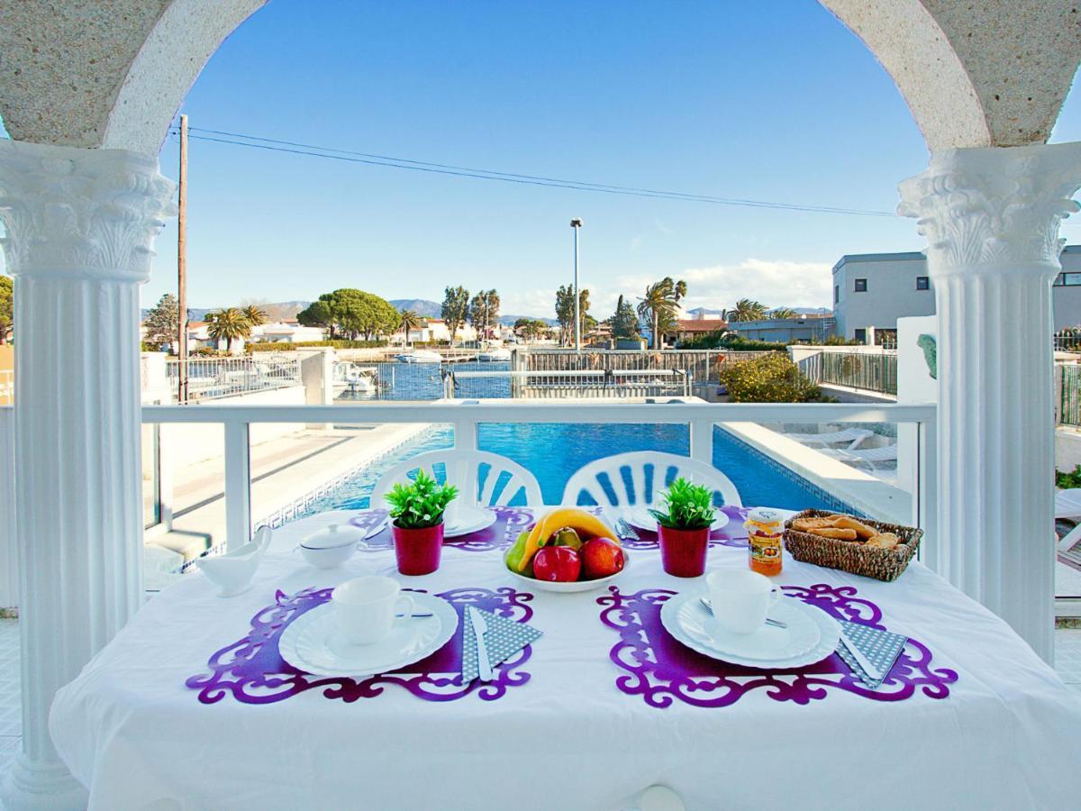 Holiday Home Requesens Canal Empuriabrava Luaran gambar