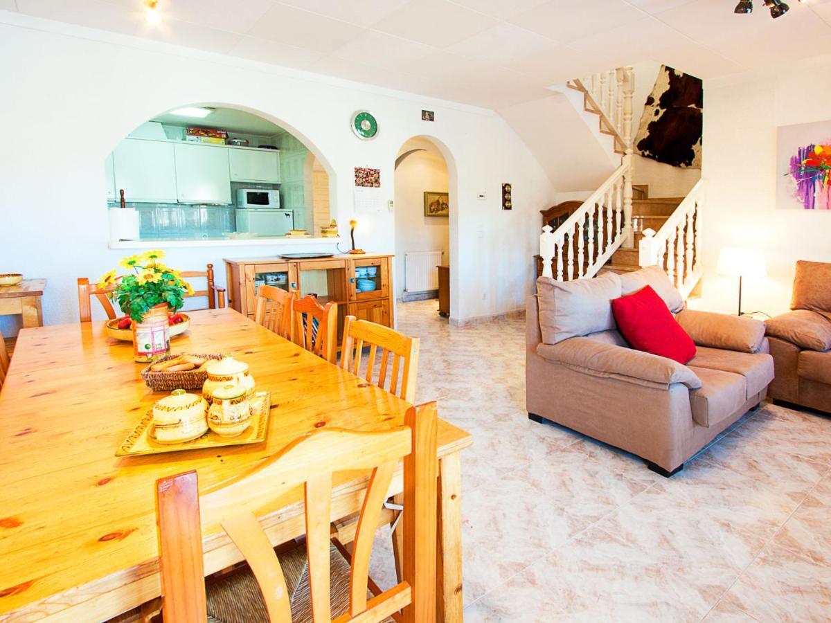 Holiday Home Requesens Canal Empuriabrava Luaran gambar